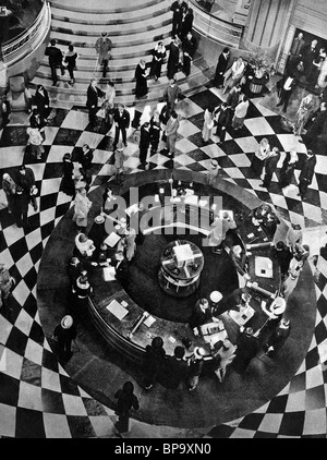 La lobby dell'hotel, reception, GRAND HOTEL, 1932 Foto Stock