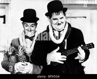 STAN LAUREL e Oliver Hardy, figli del deserto, 1933 Foto Stock