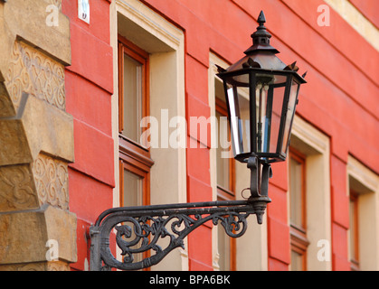 Vecchia strada lampada Ostrow Tumski Wroclaw Polonia Foto Stock