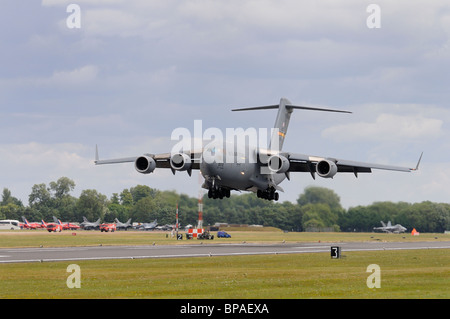 Boeing C-17A Globemaster III NUMERO 00172 dalla US Air Force 97th AMW, Altus AFB, lo spirito di Denali sbarco al RIAT Foto Stock