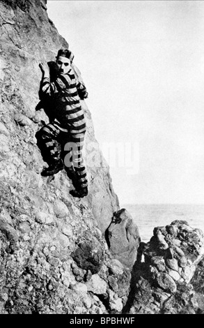 CHARLIE CHAPLIN avventuriero (1917) Foto Stock