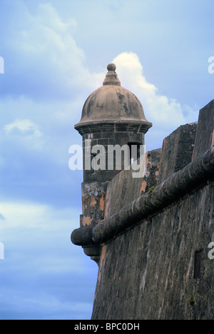 Garita su Castillo San Fleipe del Morro, Old San Juan, Puerto Rico Foto Stock