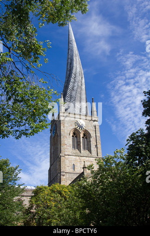 Chesterfield Crooked campanile della chiesa di Santa Maria e di tutti i Santi England Regno unito Gb Foto Stock