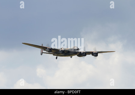 Avro Lancaster dalla UK RAF Battle of Britain Memorial Flight , RAF Coningsby al 2010 Royal International Air Tattoo Foto Stock