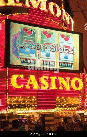 Fremont Casino insegna al neon, Fremont Street, Downtown Las Vegas Nevada USA Foto Stock