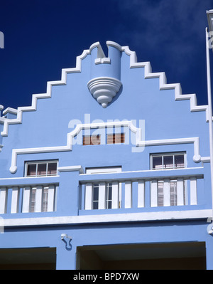 Color pastello edificio coloniale, Front Street, Hamilton, parrocchia di Pembroke, Bermuda Foto Stock