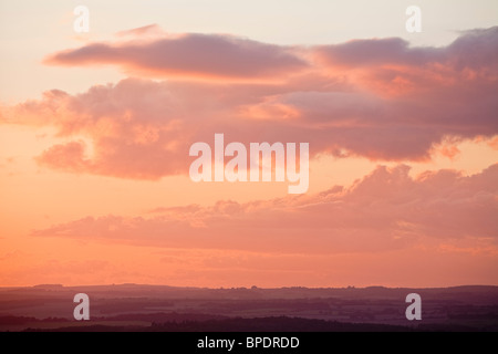 Tramonto sul Kennet Valley in Berkshire REGNO UNITO Foto Stock