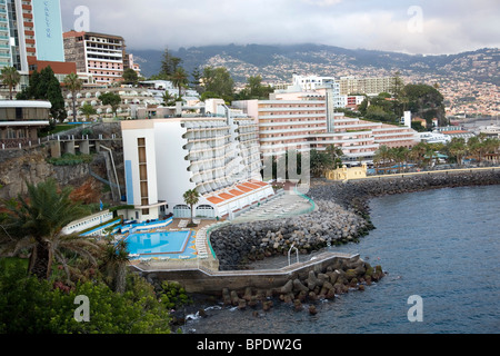 Vista da Reid's Hotel di altri alberghi sul mare - Funchal - Madeira Foto Stock