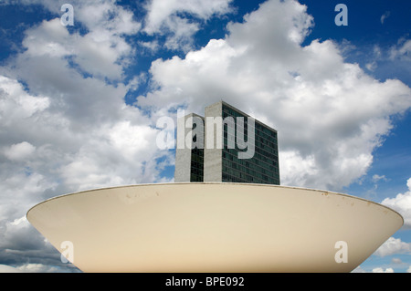 Congresso Nacional o il Congresso Nazionale progettato dall architetto Oscar Niemeyer, Brasilia, Brasile. Foto Stock