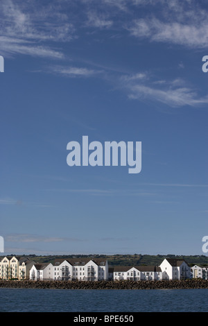 Appartamento lungomare blocchi sul Belfast Lough litorale a carrickfergus County Antrim Irlanda del Nord Regno Unito Foto Stock