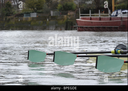 Aprile 2 ,2010 . Università di Cambridge sessione di formazione Tideaway durante la settimana. La 156Xchanging University Boat Race. Foto Stock