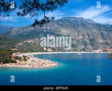 Vista sulla spiaggia di Olu Deniz, nei pressi di Fethiye, Turchia Foto Stock