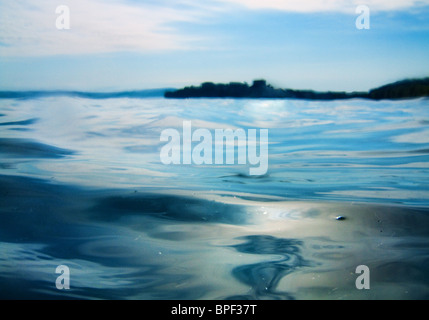 Vista del lago di Bolsena, provincia di Viterbo, Lazio, Italia Foto Stock