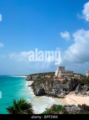 El Castillo le rovine Maya di Tulum, Quintana Roo, la penisola dello Yucatan, Messico Foto Stock