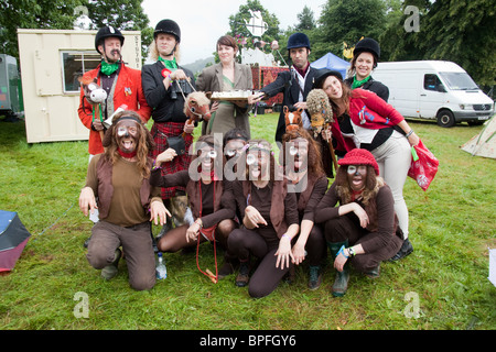 Artisti prestazioni caccia al Green Man festival 2010, Glanusk Park, Brecon Beacons, Galles. Foto Stock