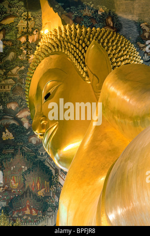 Wat Pho, Buddha Reclinato, Bangkok, Thailandia, Sud-est asiatico Foto Stock