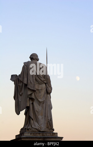 Roma - st. La statua di San Paolo per san Basilica di Pietro di Adamo Tadolini (1838). Foto Stock