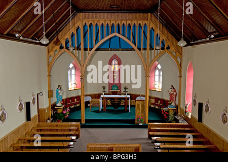 St Michael's RC chiesa Eriskay interiore, Ebridi Esterne, Western Isles. La Scozia. SCO 6478 Foto Stock