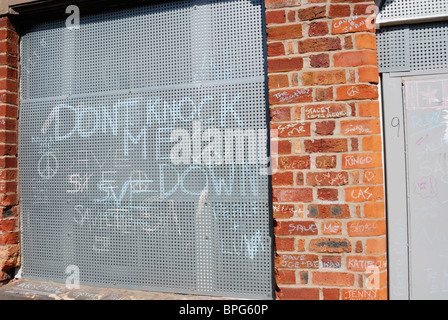 9 Madryn Street in Dingle, Liverpool - Ringo Starrs casa natale - intavolato pronta per i lavori di demolizione da 1st. Ottobre 2010 Foto Stock