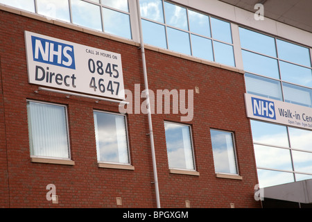 NHS Direct. Il governo del Regno Unito conferma i piani per i rottami il NHS Direct helpline. Foto Stock