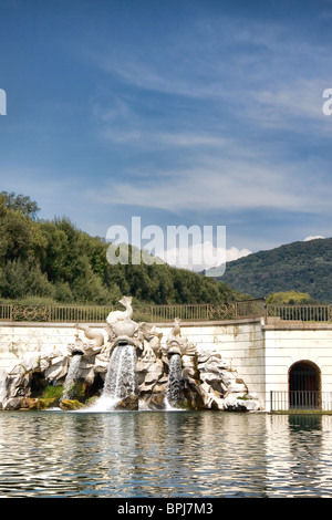 Fontana al Palazzo Reale di Caserta, Italia Foto Stock