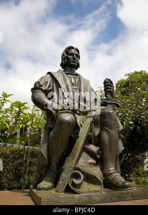 Statua di Cristoforo Colombo in Santa Catarina Parque in Funchal - Madeira Foto Stock