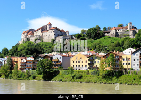 Castello di Burghausen, castello più lunga in Europa 1043 metri, lungo il fiume Salzach, Baviera, Germania Foto Stock