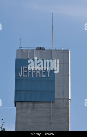 Jeffrey miniera telaio della testa è raffigurato nella città di amianto, Quebec, Canada Foto Stock