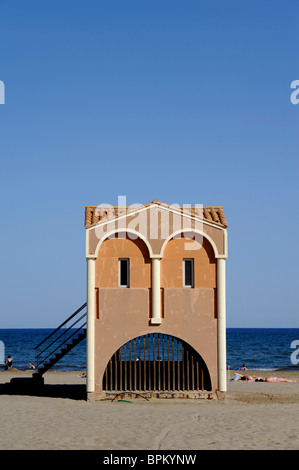 Salvataggio di casa sulla spiaggia a Port la Nouvelle, Aude, Francia, Europa Foto Stock