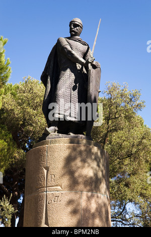 Statua di re Afonso Henriques di Portogallo in Castlo de Sao Jorge a Lisbona. Foto Stock