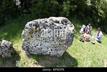 Re uomini Stone Circle Cotswolds UK Europa Foto Stock