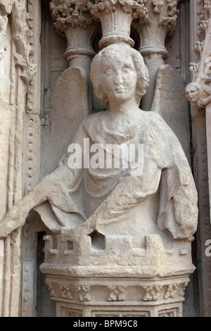 Meteo erosa pietra scolpita la figura, la Cattedrale di Exeter, Devon Foto Stock