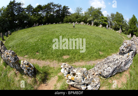 Re uomini Stone Circle Cotswolds UK Europa Foto Stock