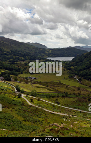 Llyn Gwynant è un lago nel Parco Nazionale di Snowdonia, Gwynedd, Wales UK. Foto Stock