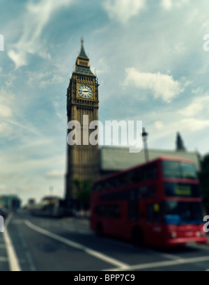 Il Big Ben e il London bus Foto Stock