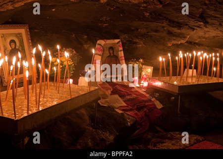 San Nicola caverna nella contea di Neamt, Romania. Foto Stock