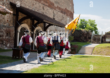 Il cambio di guardia a Alba Carolina fortezza in Alba Iulia, Romania. Foto Stock