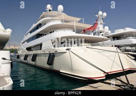 Superyacht "Eminenza' ormeggiata presso il Porto Turistico di Antibes, in Francia Foto Stock