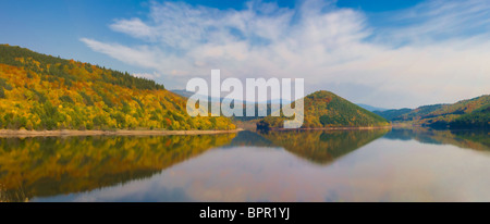 Accumulazione Subcetate lago in Harghita county, Romania Foto Stock