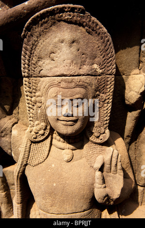 Deep rilievi, lebbroso re terrazza, Angkor, Siem Reap, Cambogia Foto Stock