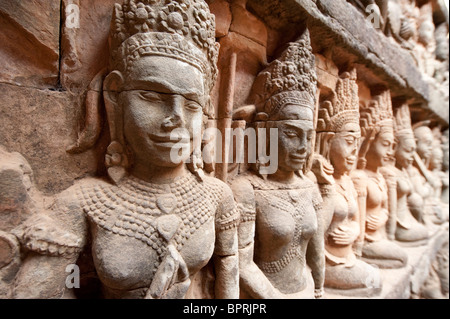 Deep rilievi, lebbroso re terrazza, Angkor, Siem Reap, Cambogia Foto Stock