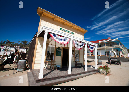 Johnson House, nella parte anteriore di un carro coperto e la cosmopolita Hotel, la Citta' Vecchia di San Diego, California, Stati Uniti d'America Foto Stock