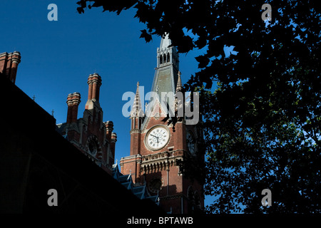 St Pancras Stazione Ferrovie, Londra, Inghilterra, Regno Unito. Foto Stock