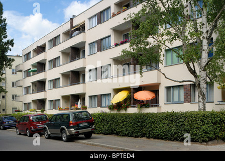 Grosssiedlung Ringsiedlung Siemensstadt, casa dall'architetto Walter Gropius, Sito del Patrimonio Mondiale, Berlino, Germania. Foto Stock