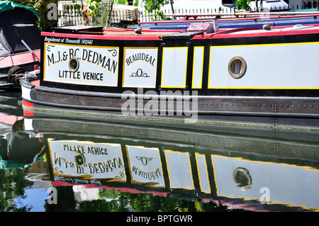 Narrowboats sul Regent's Canal, Maida Vale, City of Westminster, Greater London, England, Regno Unito Foto Stock