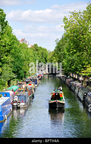 Narrowboats sul Regent's Canal, Maida Vale, City of Westminster, Greater London, England, Regno Unito Foto Stock