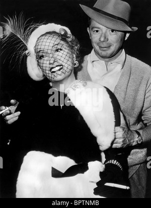 GLORIA SWANSON & Billy Wilder attrice & direttore (1950) Foto Stock