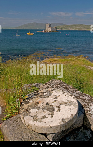 Il castello di Kisimul siede in Castlebay sull isola di Barra, Ebridi Esterne Western Isles. La Scozia. SCO 6526 Foto Stock