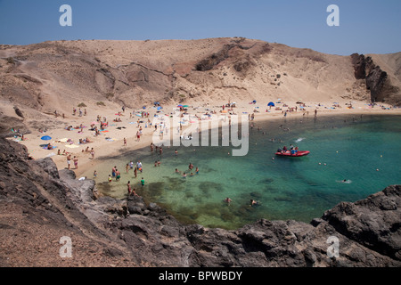 Playa de Spiaggia Papagayo vicino a Playa Blanca, Lanzarote, Isole Canarie Foto Stock