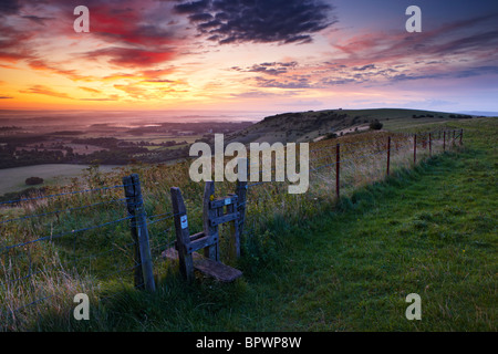 Viste dal faro scava lungo il South Downs modo all'alba Foto Stock